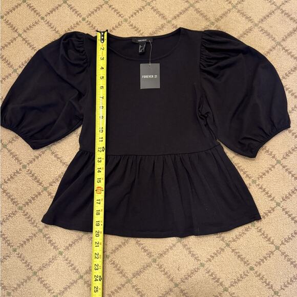 Forever 21 black cropped ruffle peplum style  top with puffed sleeves NWT S - Picture 3 of 10